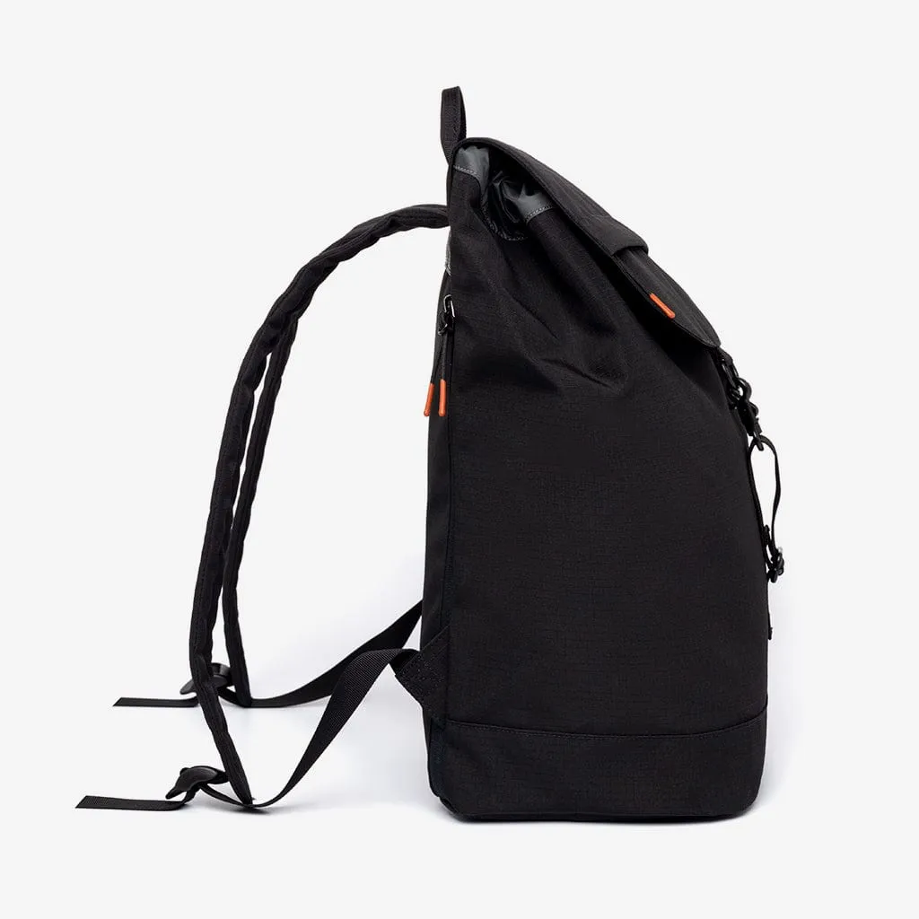 Scout Backpack Black Vandra