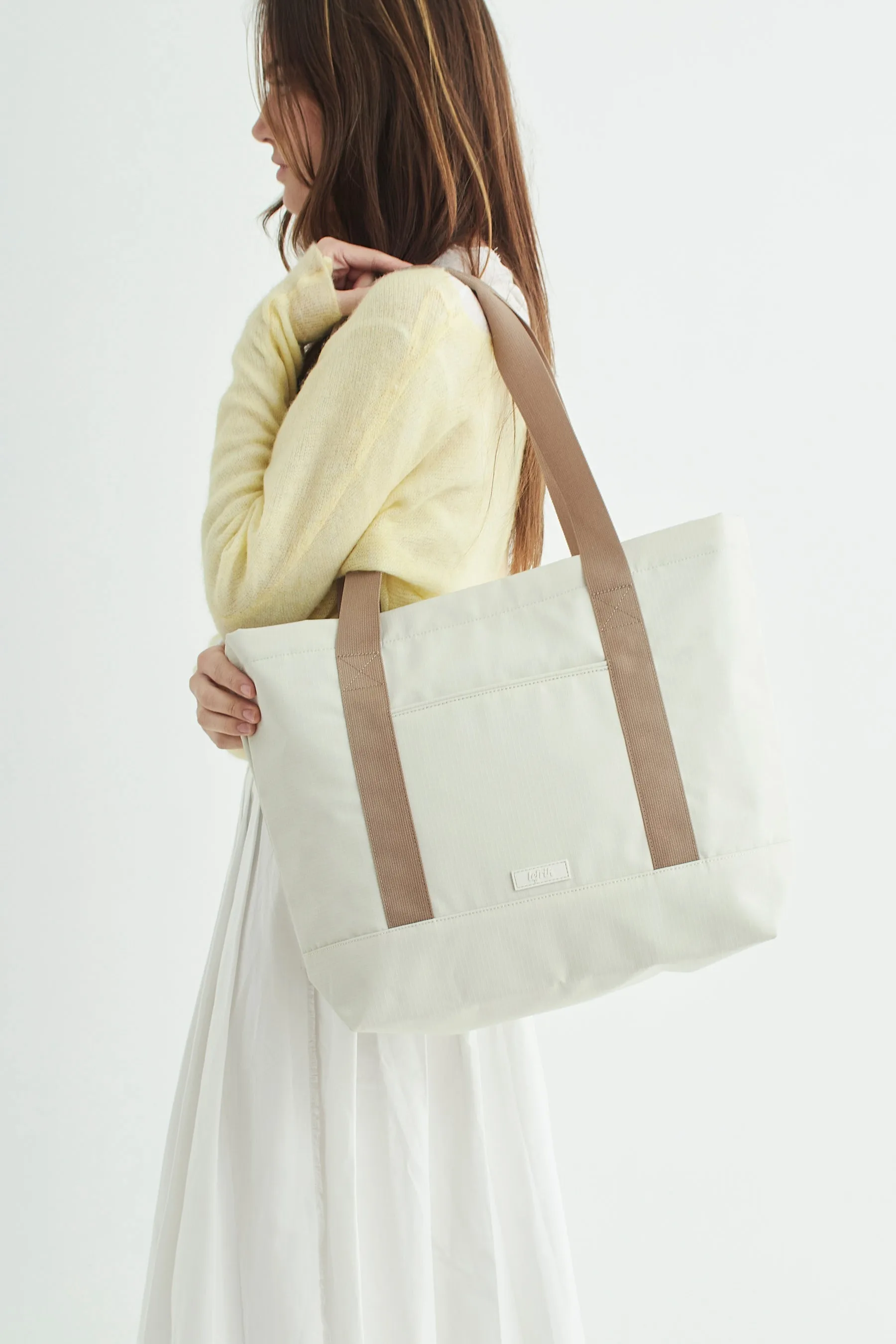 Strata Tote Bag Chalk Vandra