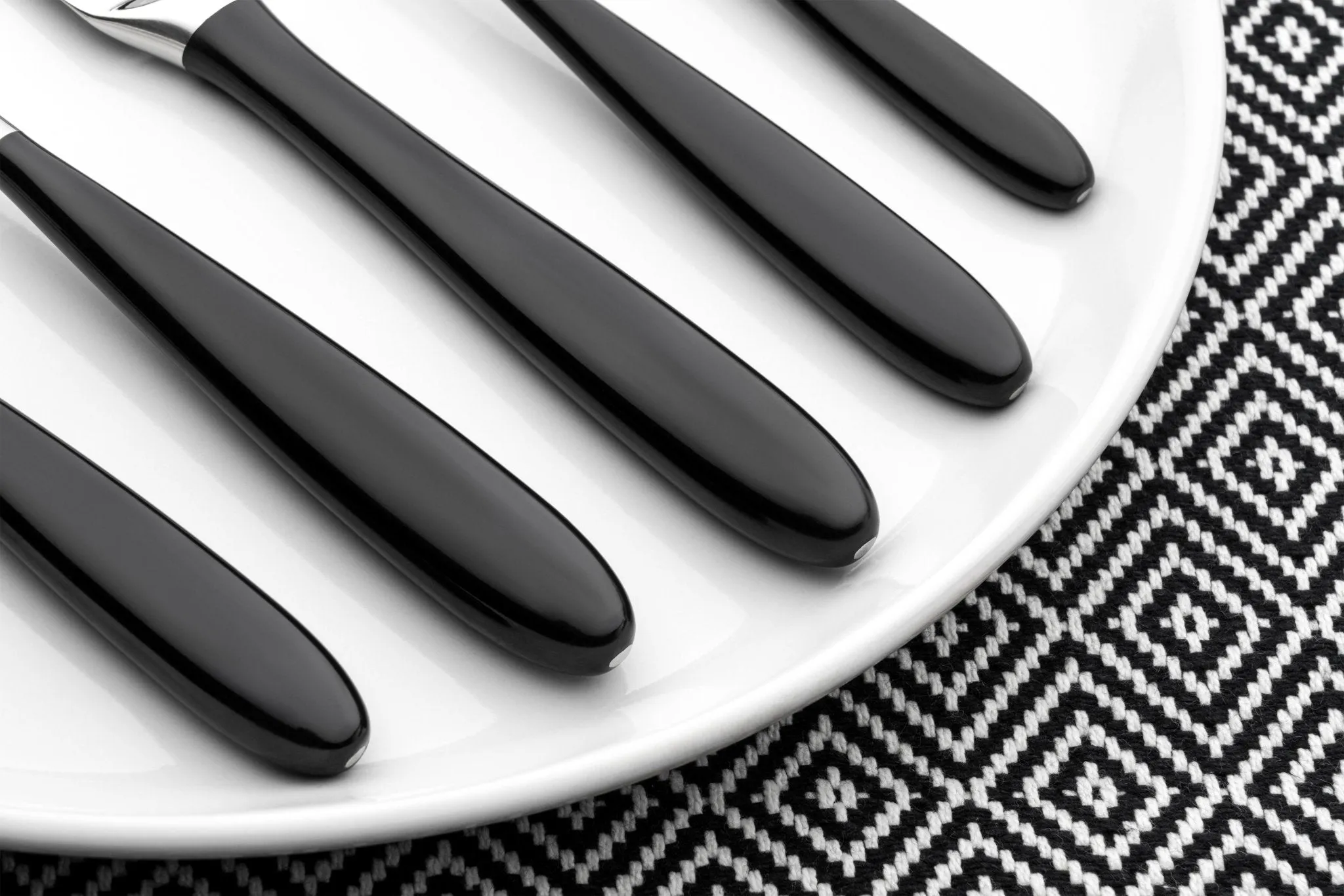 Yin & Yang Black 42 Piece Cutlery Set