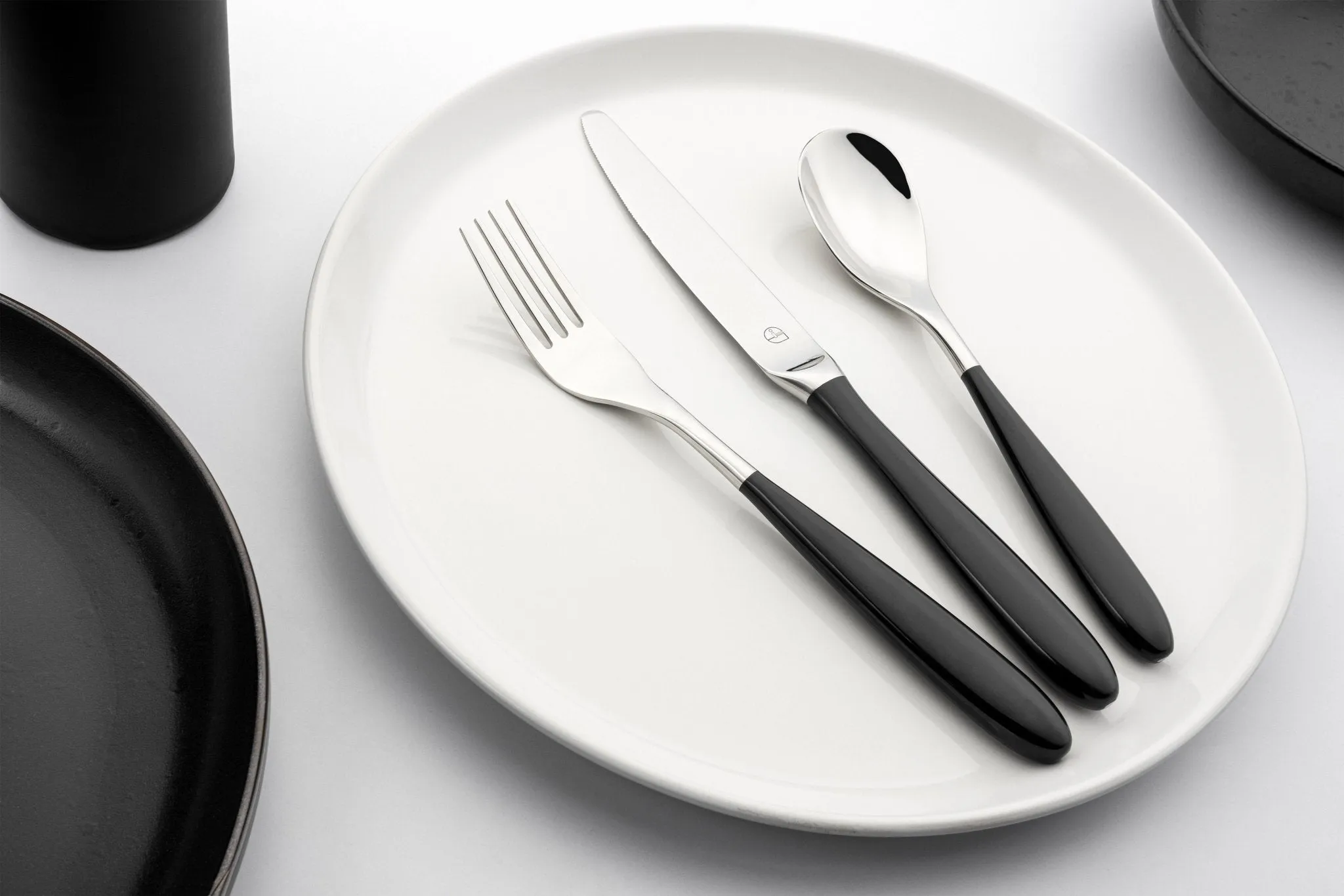 Yin & Yang Black 42 Piece Cutlery Set