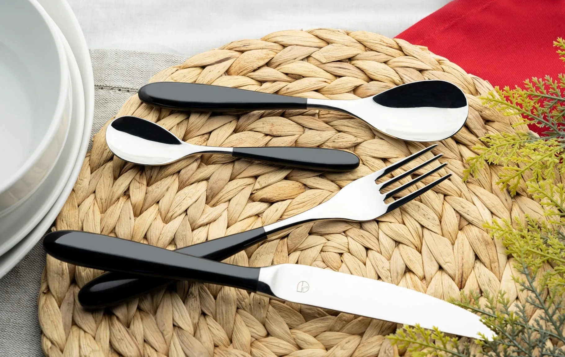 Yin & Yang Black 56 Piece Cutlery